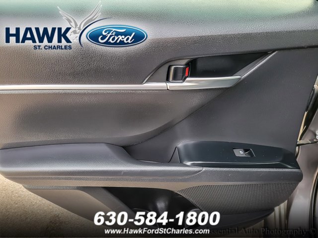 Used 2020 Toyota Camry SE image 17