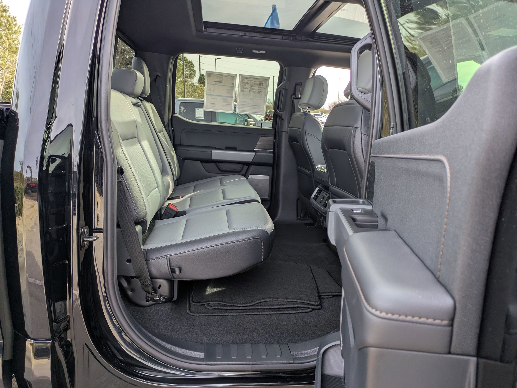 Certified 2025 Ford F150 Lightning Lariat image 41