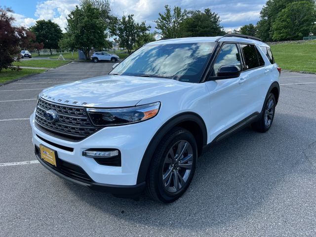 Certified 2024 Ford Explorer XLT w/ Equipment Group 202A AWD/4WD image 5