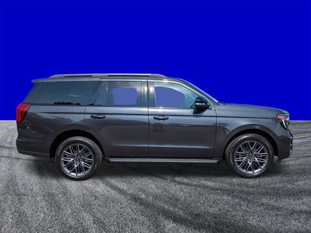 Certified 2026 Ford Expedition Platinum w/ Stealth Appearance Package AWD/4WD image 3