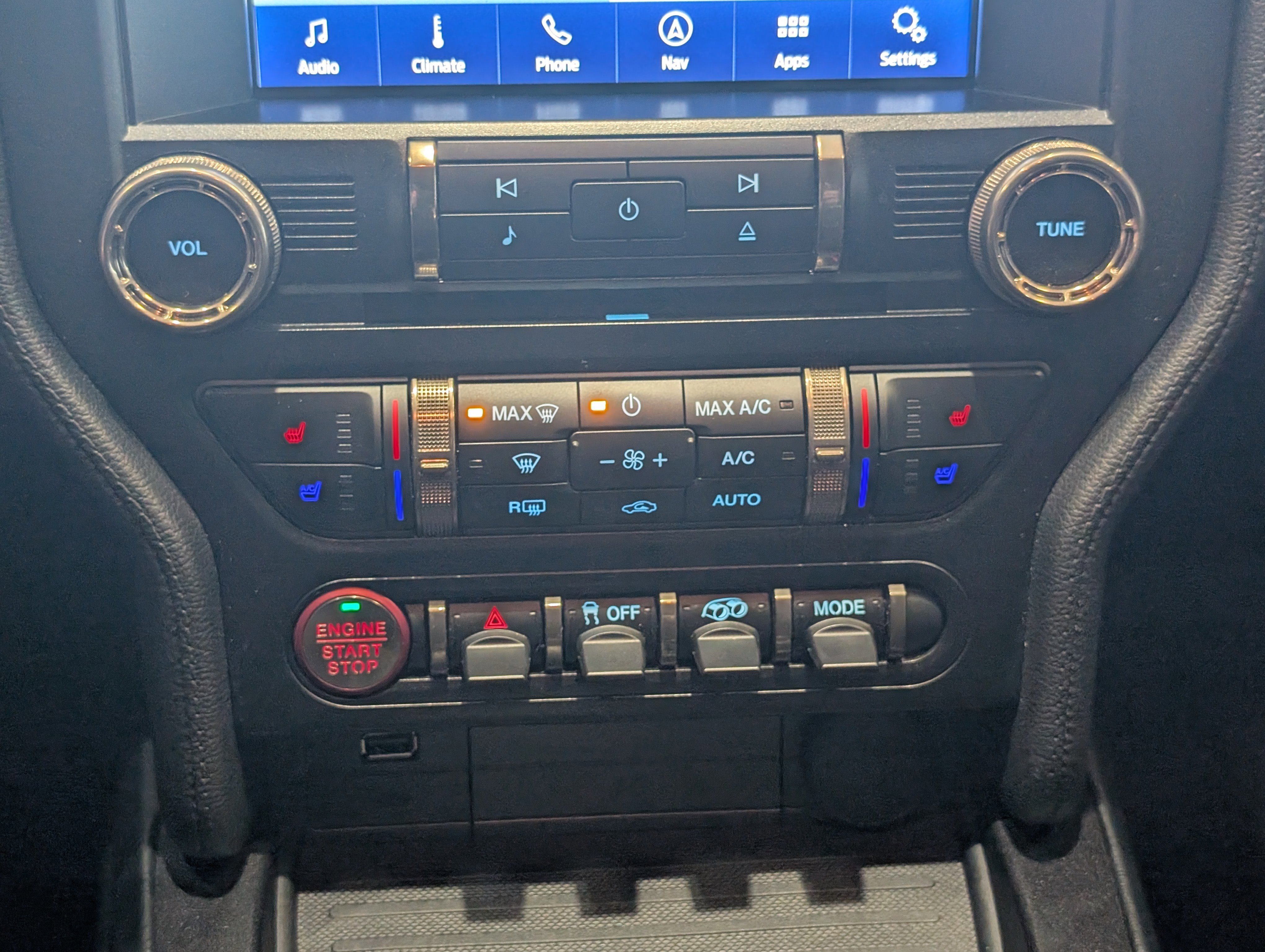 Certified 2020 Ford Mustang Shelby GT500 w/ Technology Package image 24