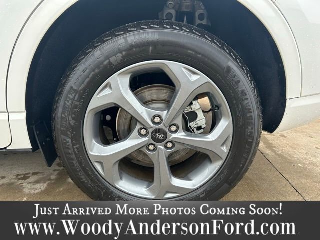 Certified 2023 Ford Escape ST-Line Select w/ Tech Pack #2 image 7