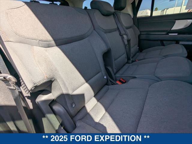 Certified 2025 Ford Expedition Active RWD image 21