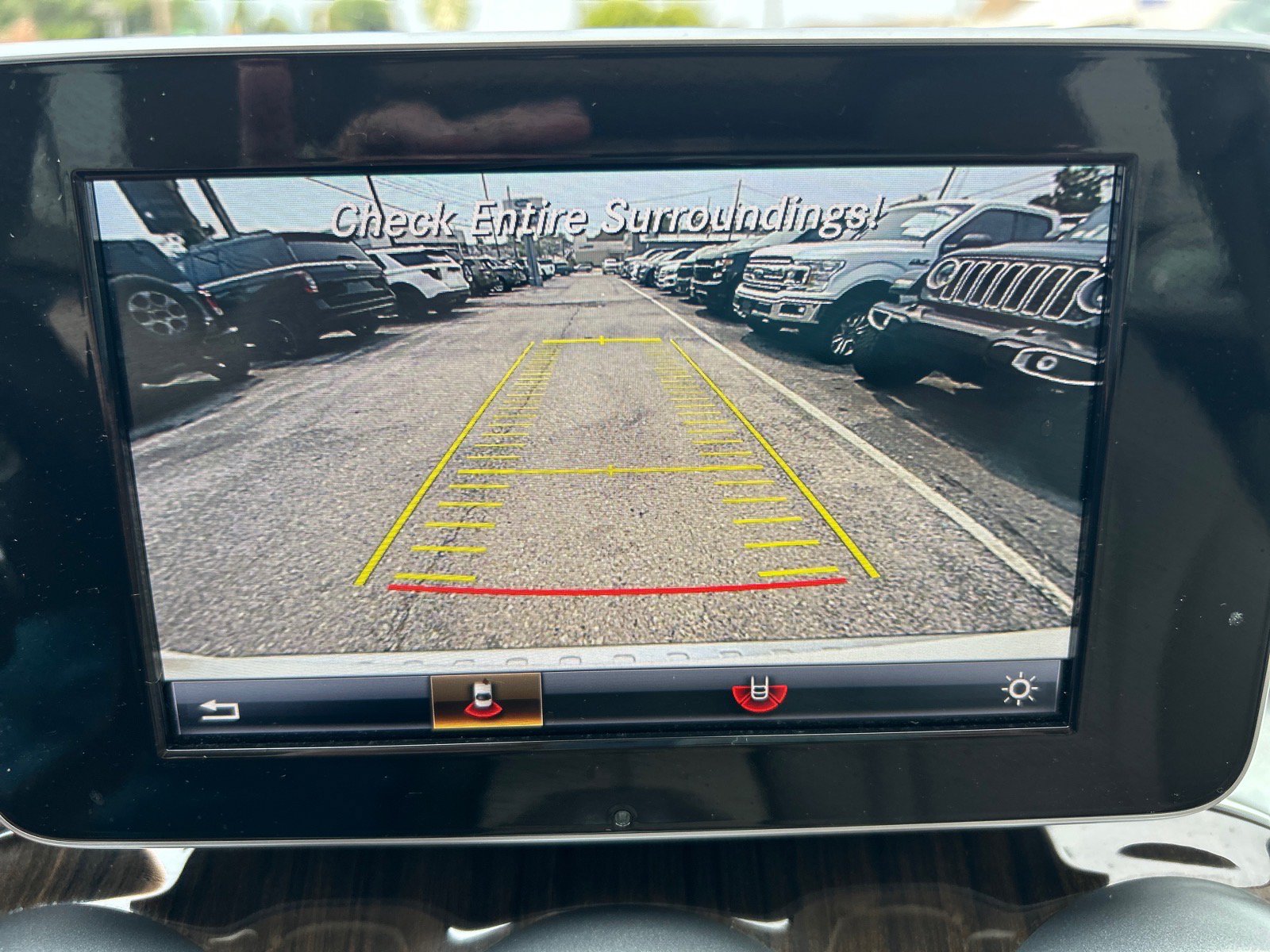 Used 2018 Mercedes-Benz GLC 300 4MATIC image 28