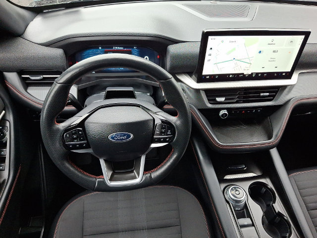 Certified 2025 Ford Explorer ST-Line AWD/4WD image 13