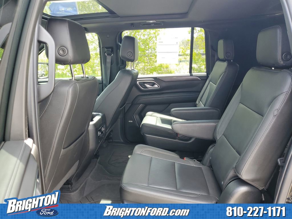 Used 2023 Chevrolet Suburban Z71 AWD/4WD image 12