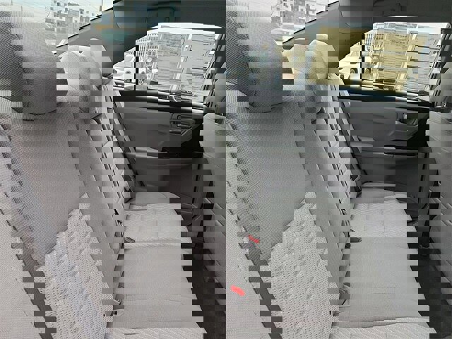 Used 2017 Toyota Camry LE image 29