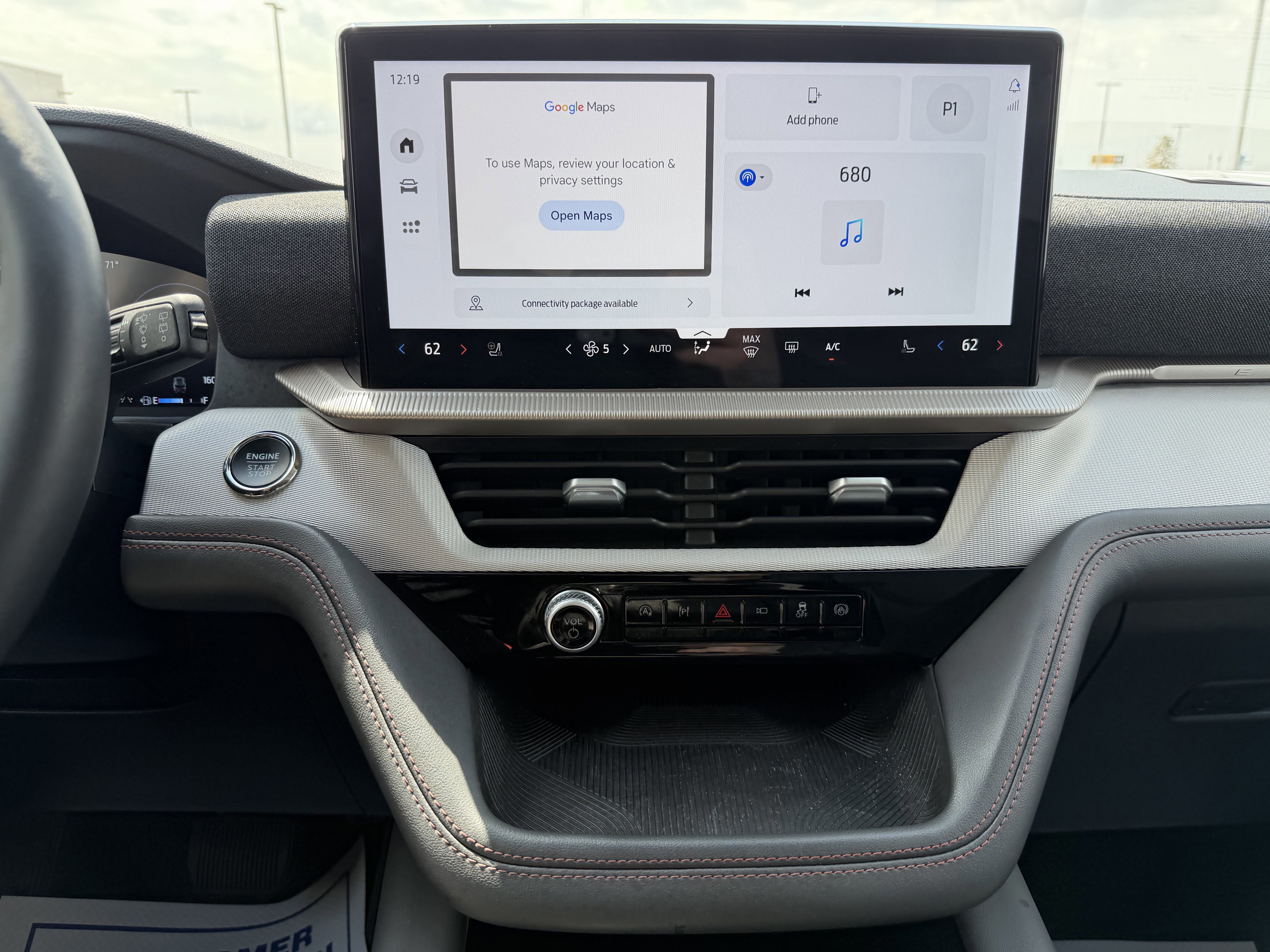 Certified 2025 Ford Explorer Active w/ Active Comfort Package AWD/4WD image 16