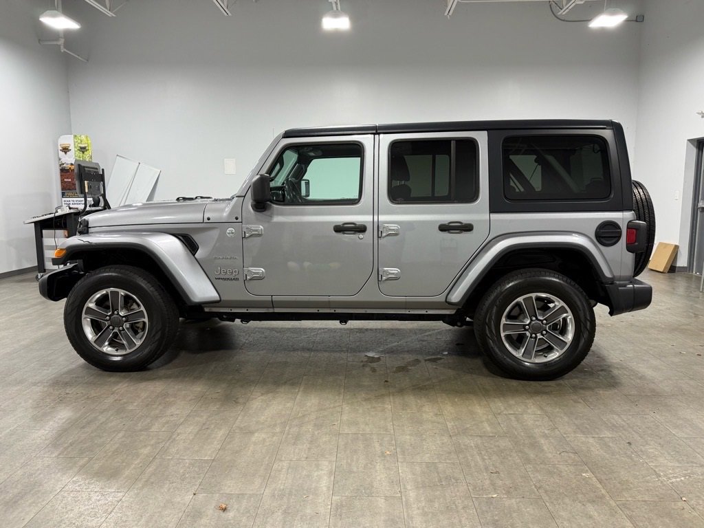 Used 2020 Jeep Wrangler Unlimited Sahara image 7