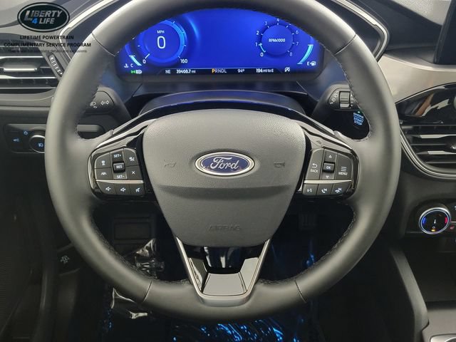 Certified 2022 Ford Escape Titanium w/ Class II Trailer Tow Package AWD/4WD image 28