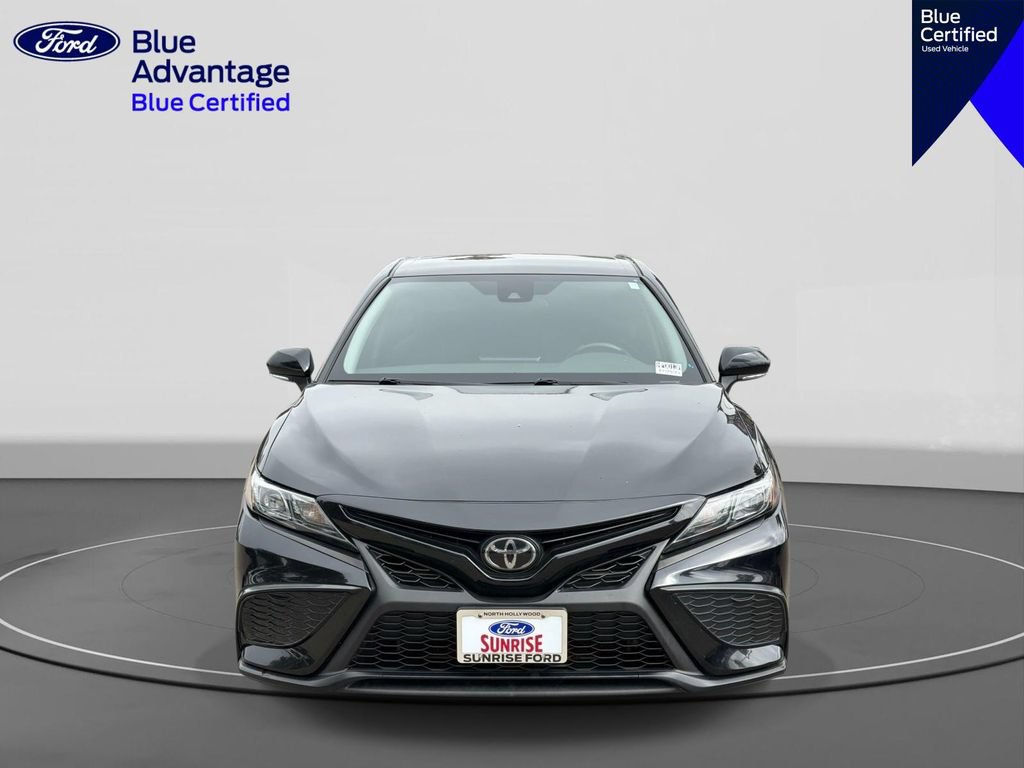 Used 2023 Toyota Camry SE FWD image 3