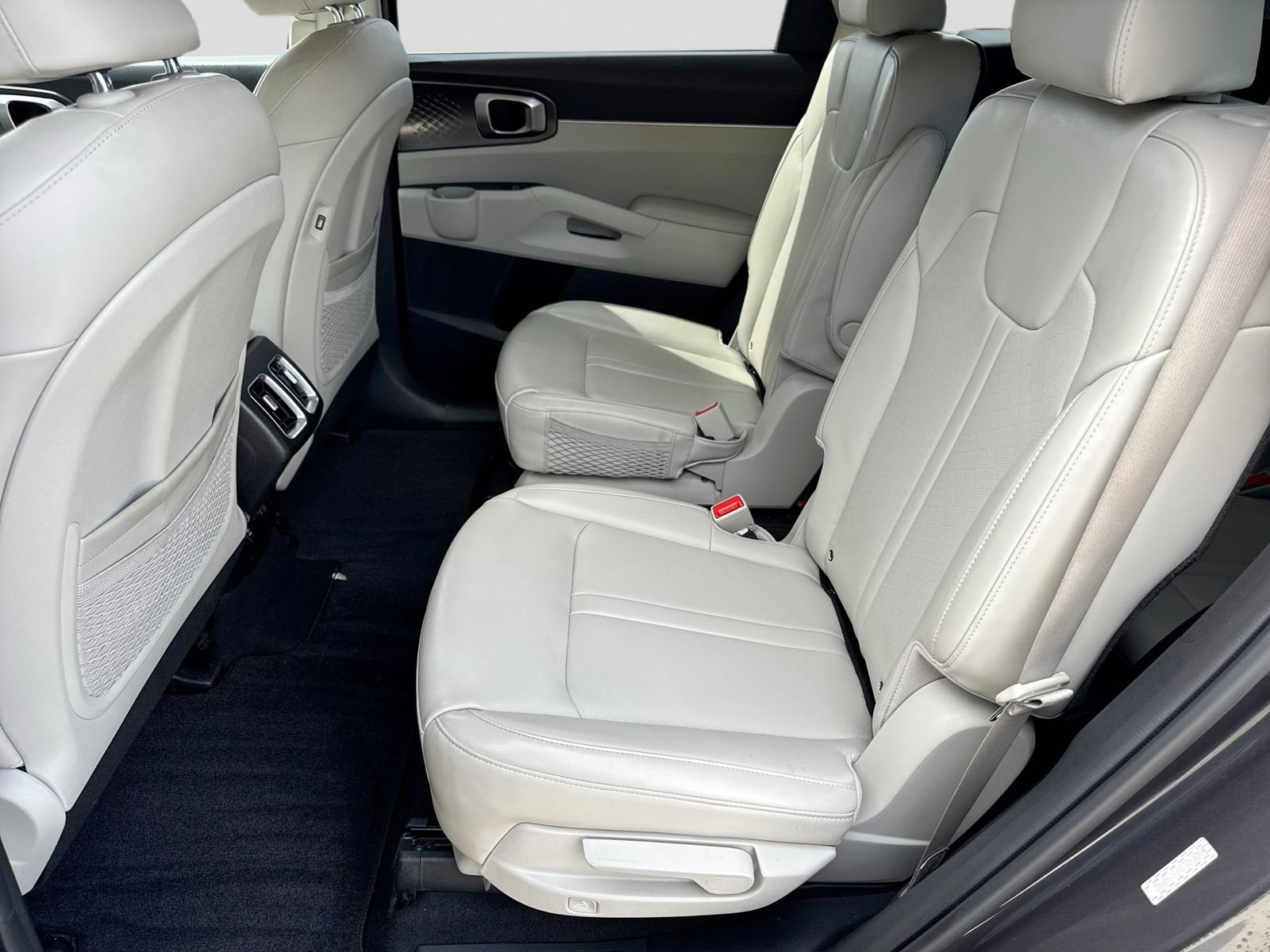 Used 2023 Kia Sorento EX AWD/4WD image 21