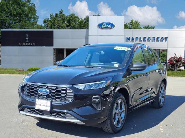 Certified 2023 Ford Escape ST-Line w/ Tech Pack #1 AWD/4WD image 2