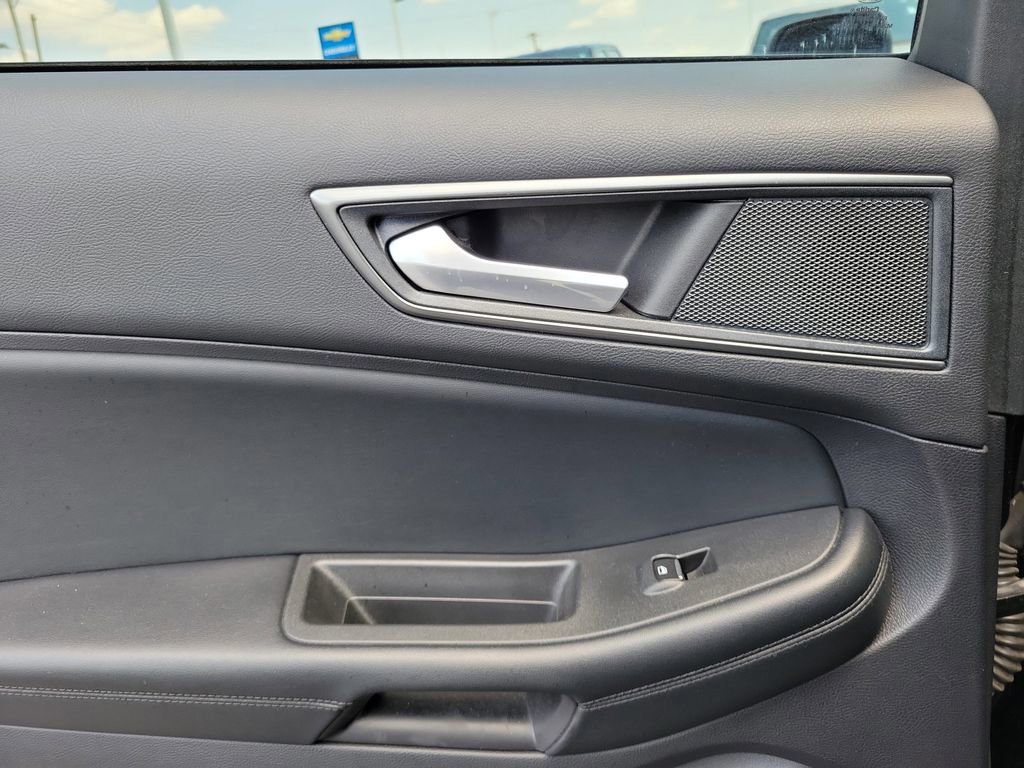 Certified 2021 Ford Edge SE FWD image 15