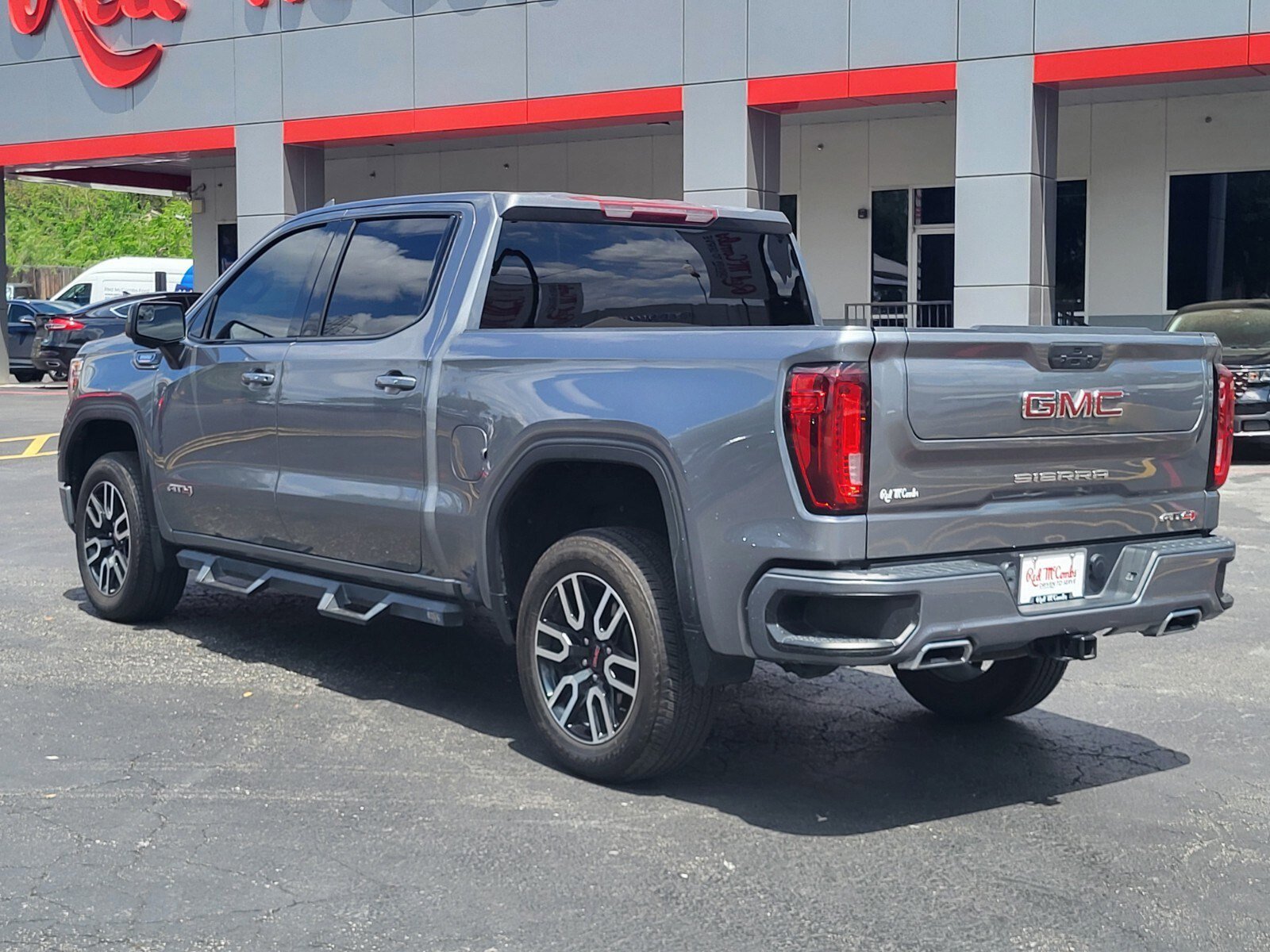 Used 2021 GMC Sierra 1500 AT4 AWD/4WD image 5