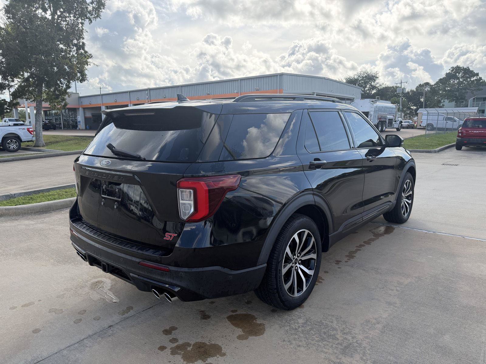 Certified 2020 Ford Explorer ST AWD/4WD image 8