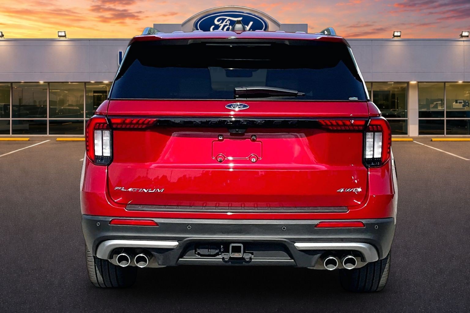 Certified 2025 Ford Explorer Platinum w/ Ultimate Package AWD/4WD image 4