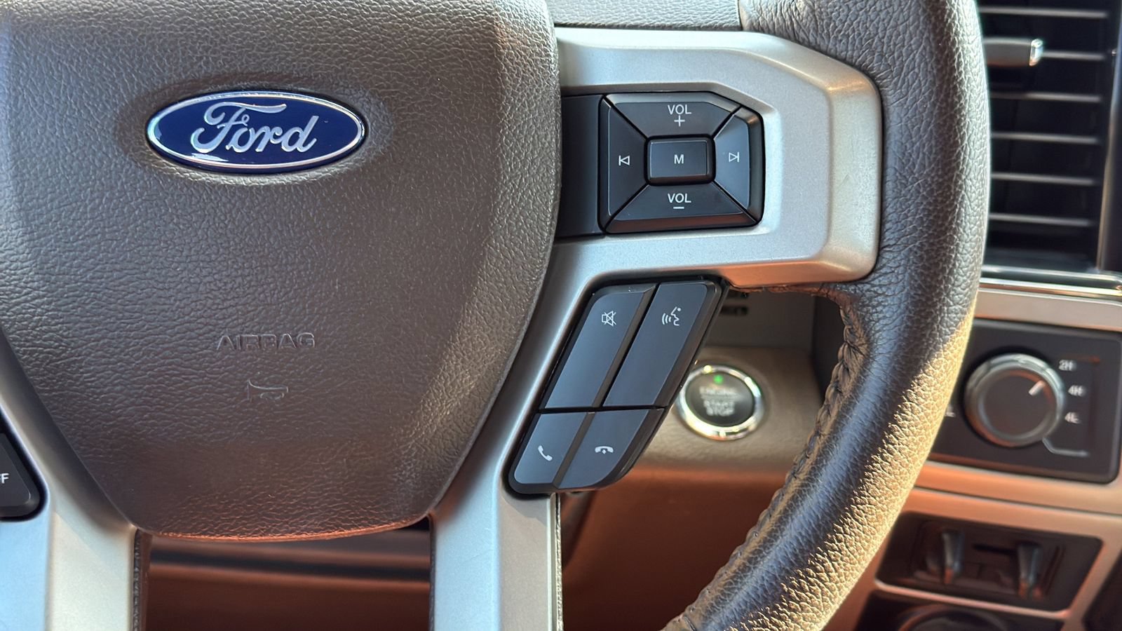 Certified 2022 Ford F350 King Ranch w/ King Ranch Ultimate Package AWD/4WD image 15