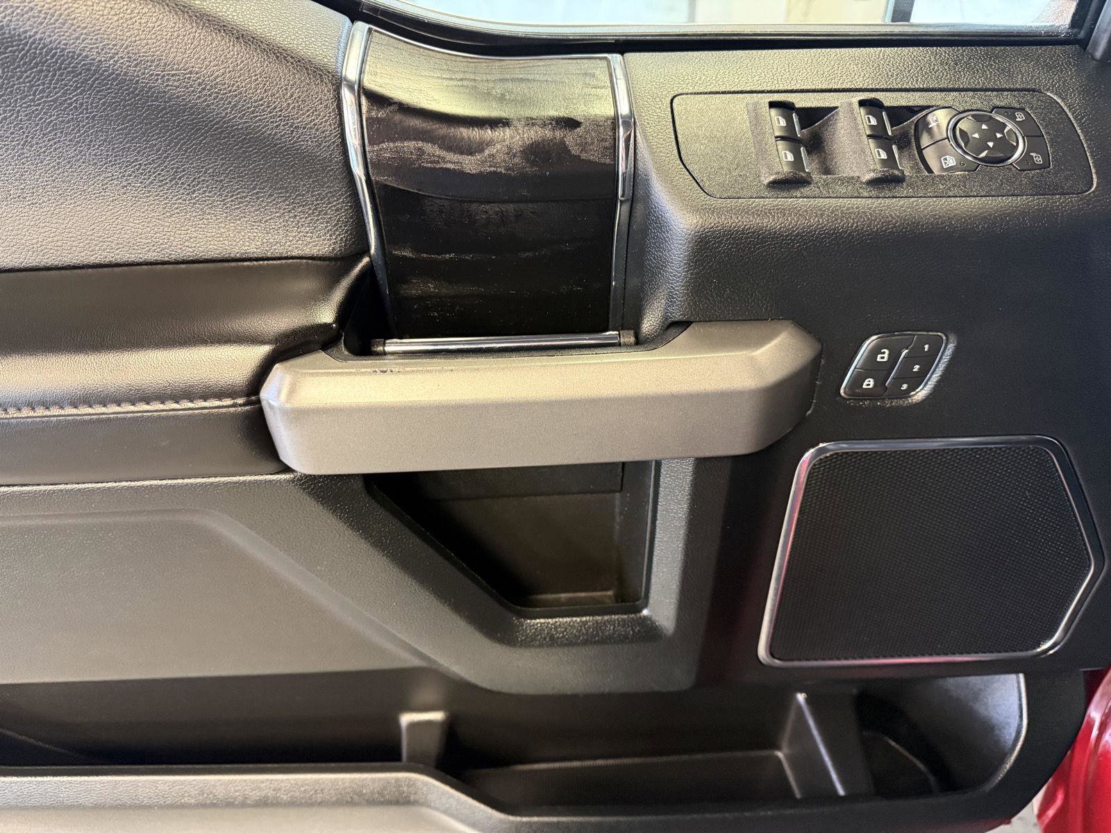 Certified 2018 Ford F150 Platinum w/ Equipment Group 701A Luxury image 25