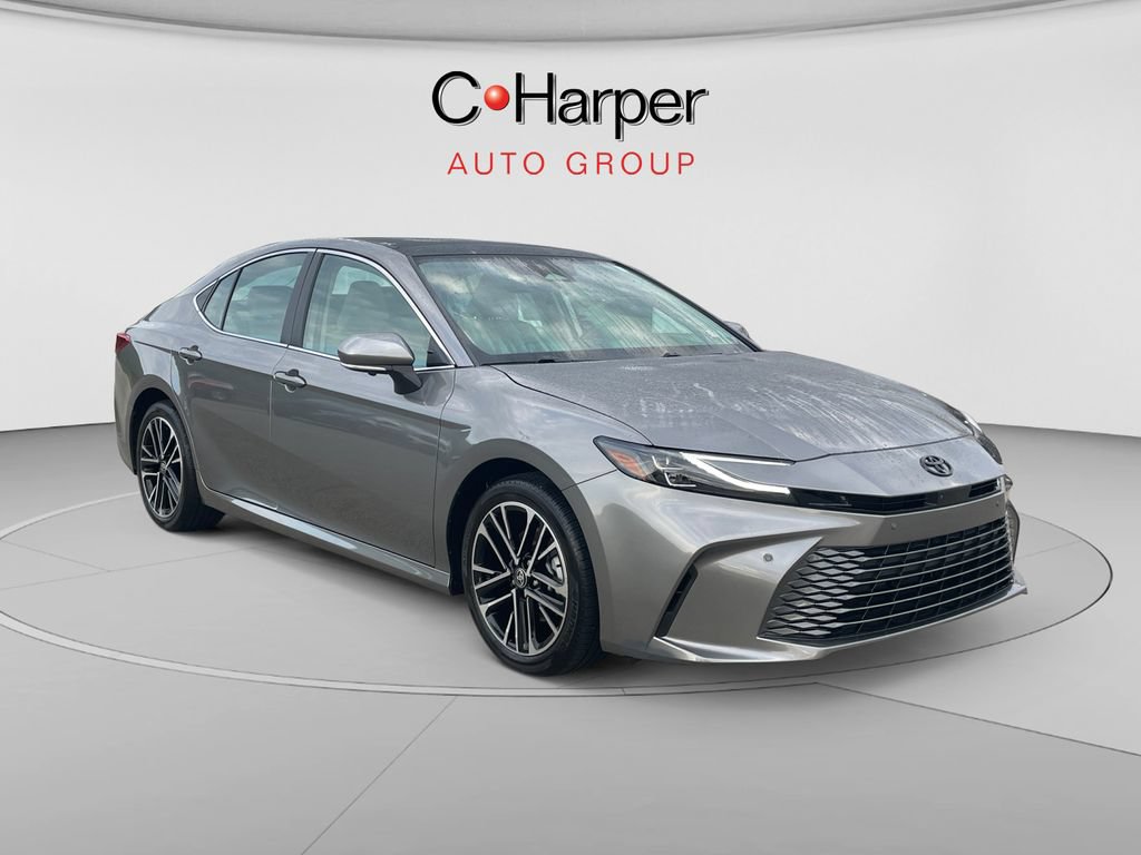Used 2025 Toyota Camry XLE w/ Premium Plus Package AWD/4WD image 1