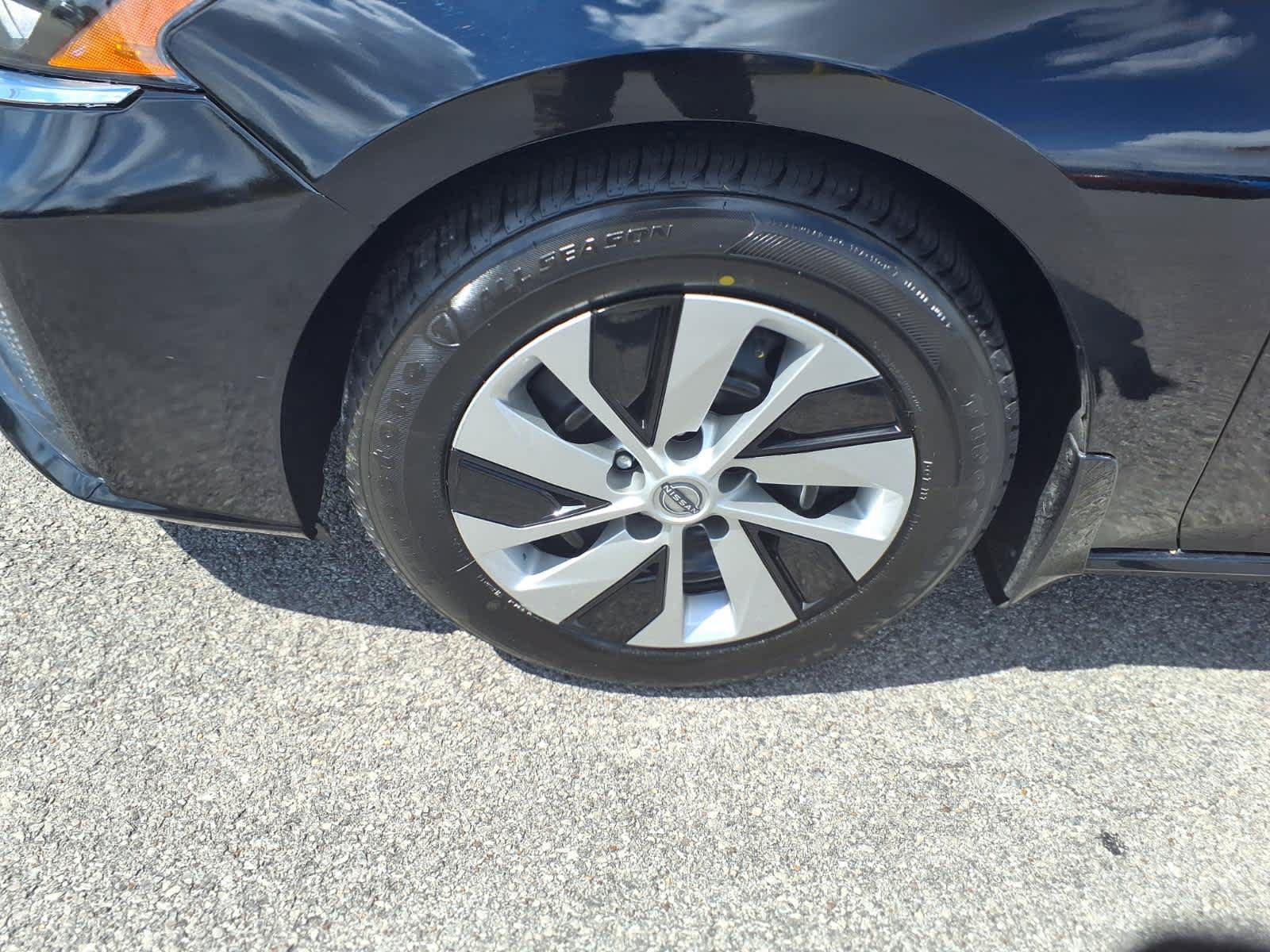Used 2023 Nissan Altima 2.5 S FWD image 5
