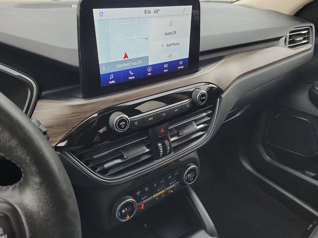 Certified 2020 Ford Escape Titanium FWD image 16