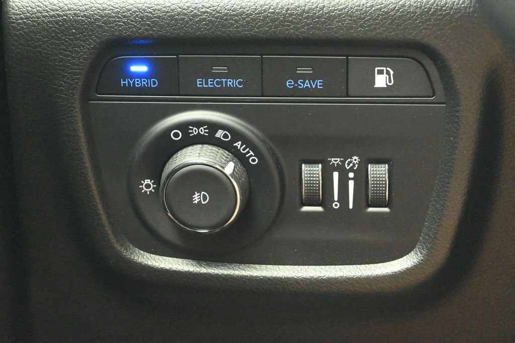 Used 2023 Jeep Grand Cherokee Overland AWD/4WD image 24