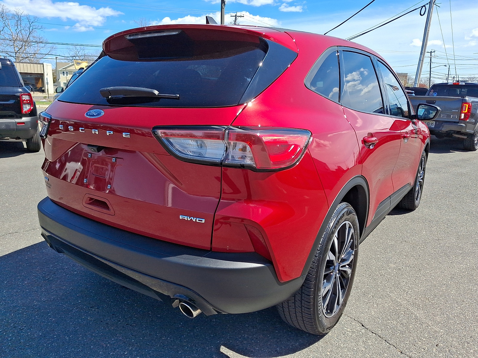 Certified 2022 Ford Escape SE w/ SE Sport Appearance Package image 10