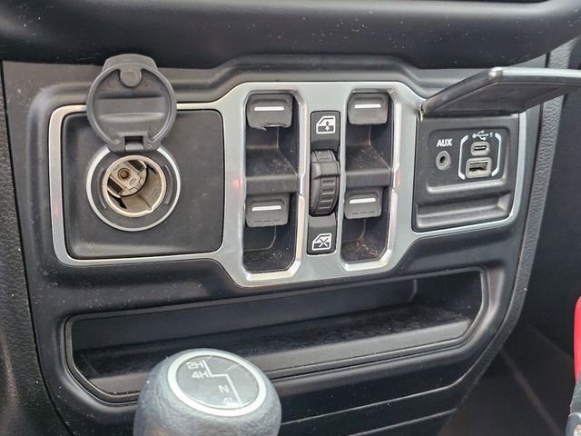 Used 2020 Jeep Wrangler Unlimited Sahara image 19