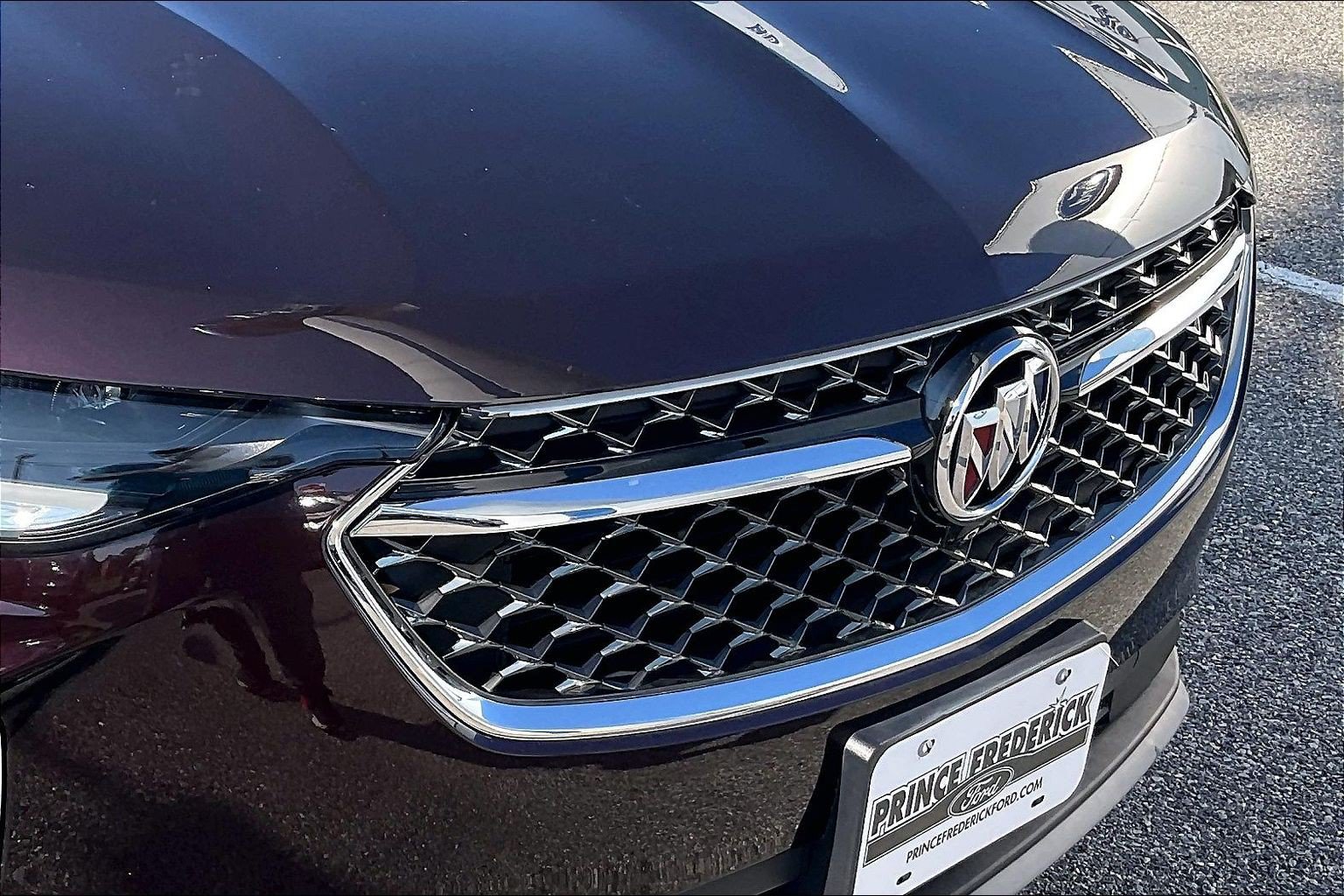 Used 2022 Buick Envision Avenir w/ Premium Seat Package FWD image 28