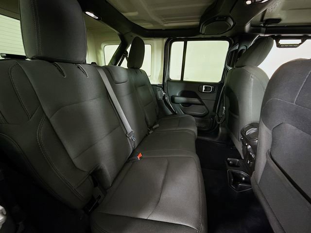 Used 2019 Jeep Wrangler Unlimited Sahara w/ LED Lighting Group image 25