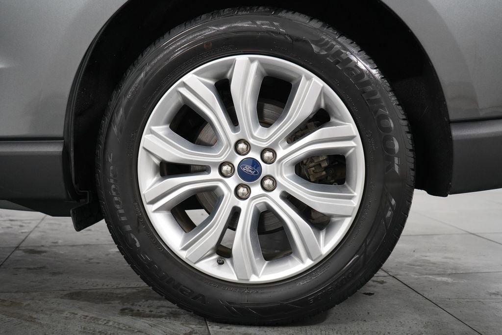 Certified 2020 Ford Edge Titanium FWD image 30