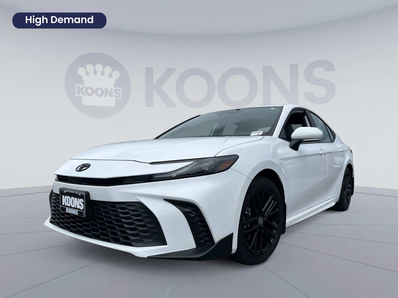 Used 2025 Toyota Camry SE