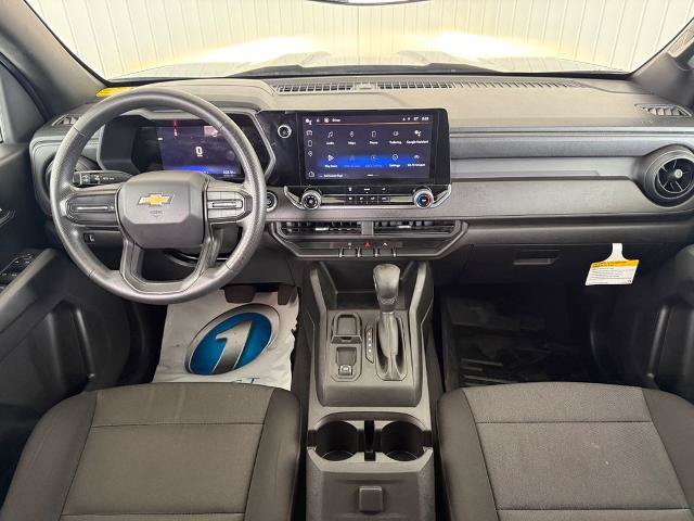 Used 2023 Chevrolet Colorado W/T RWD image 3