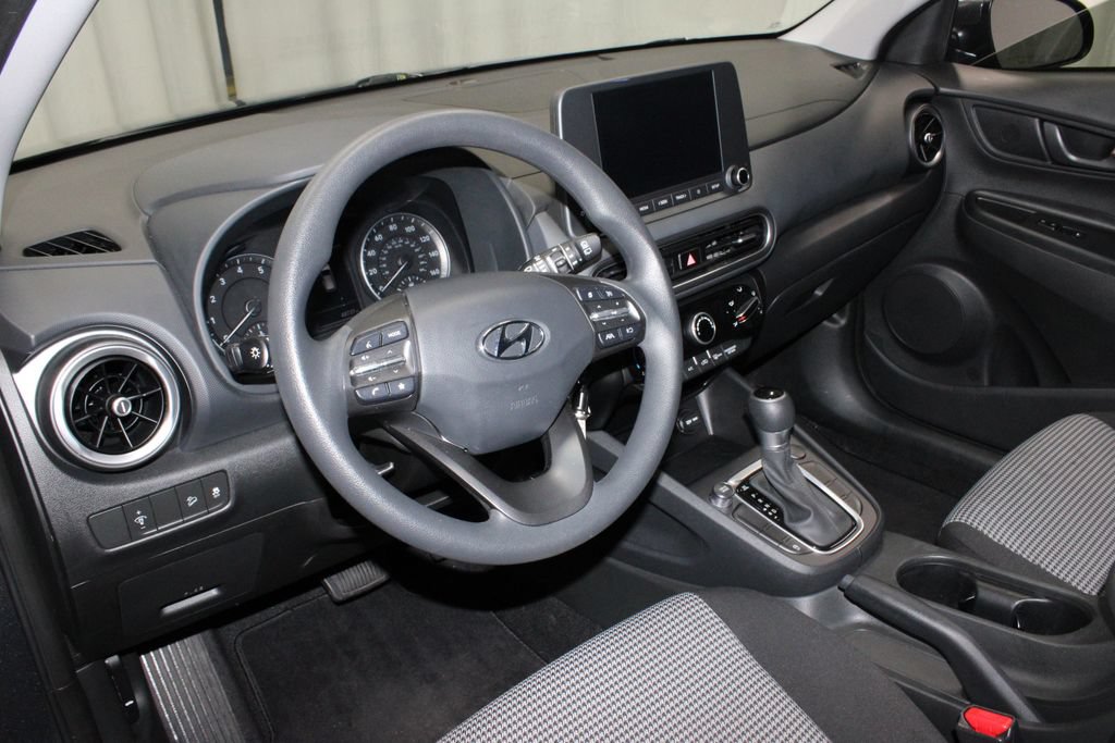 Used 2022 Hyundai Kona SE FWD image 24