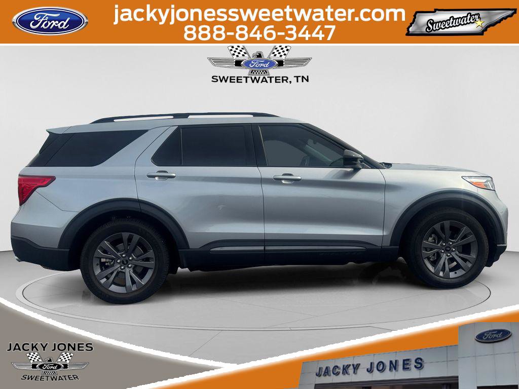 Certified 2023 Ford Explorer XLT w/ Equipment Group 202A RWD image 6
