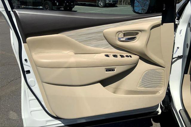 Used 2017 Nissan Murano SL w/ SL Technology Package AWD/4WD image 22