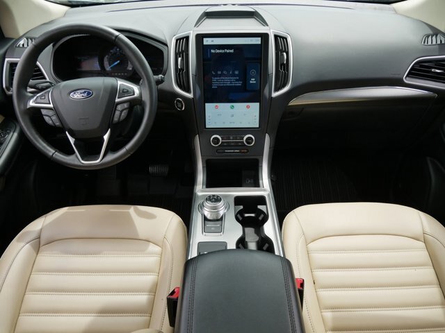Certified 2022 Ford Edge SEL w/ Convenience Package AWD/4WD image 16