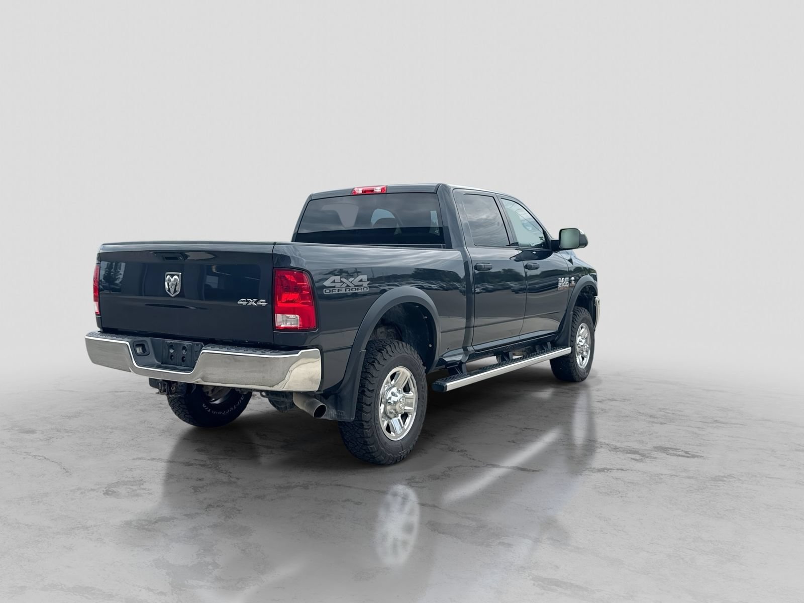 Used 2018 RAM 2500 Tradesman w/ Chrome Appearance Group AWD/4WD image 8