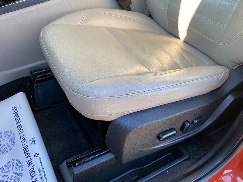Certified 2019 Ford Escape Titanium AWD/4WD image 25