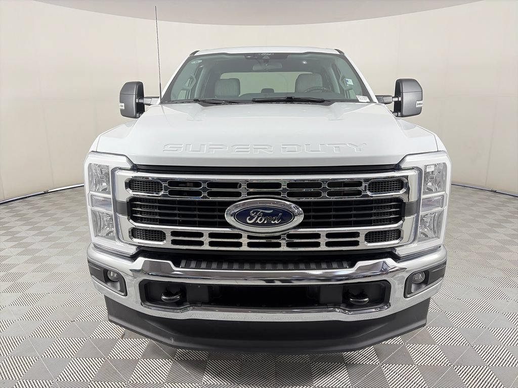 Certified 2025 Ford F250 XLT AWD/4WD image 2