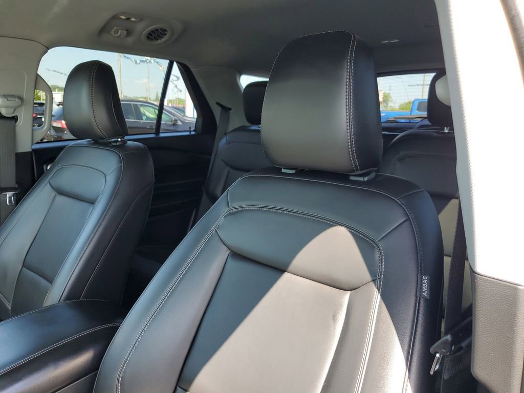 Certified 2023 Ford Explorer XLT w/ Equipment Group 202A image 11