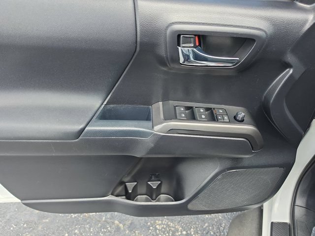 Used 2021 Toyota Tacoma TRD Sport RWD image 16