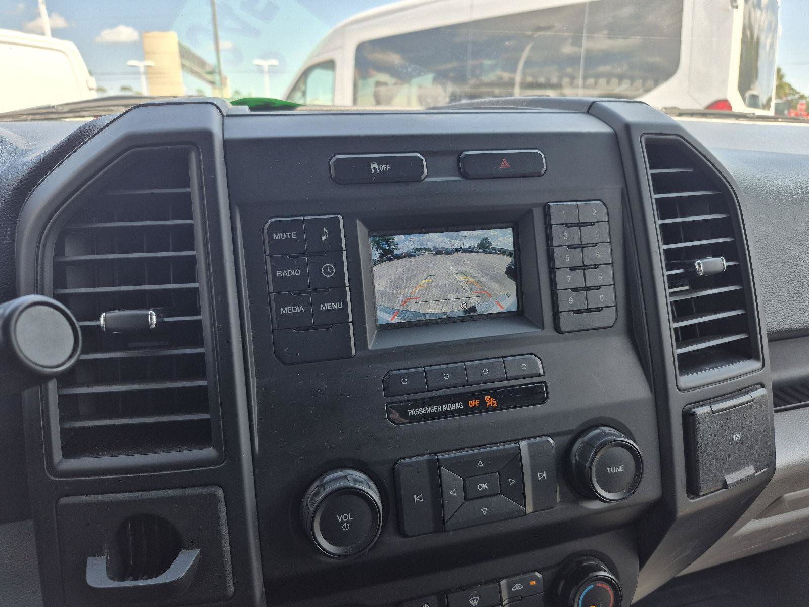 Certified 2017 Ford F150 XL RWD image 4