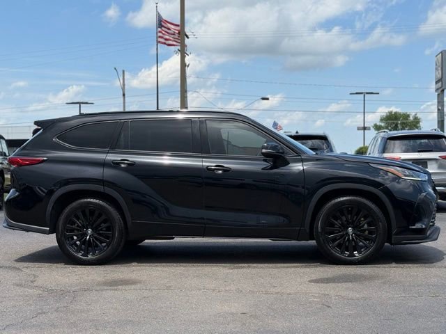 Used 2022 Toyota Highlander XSE image 13