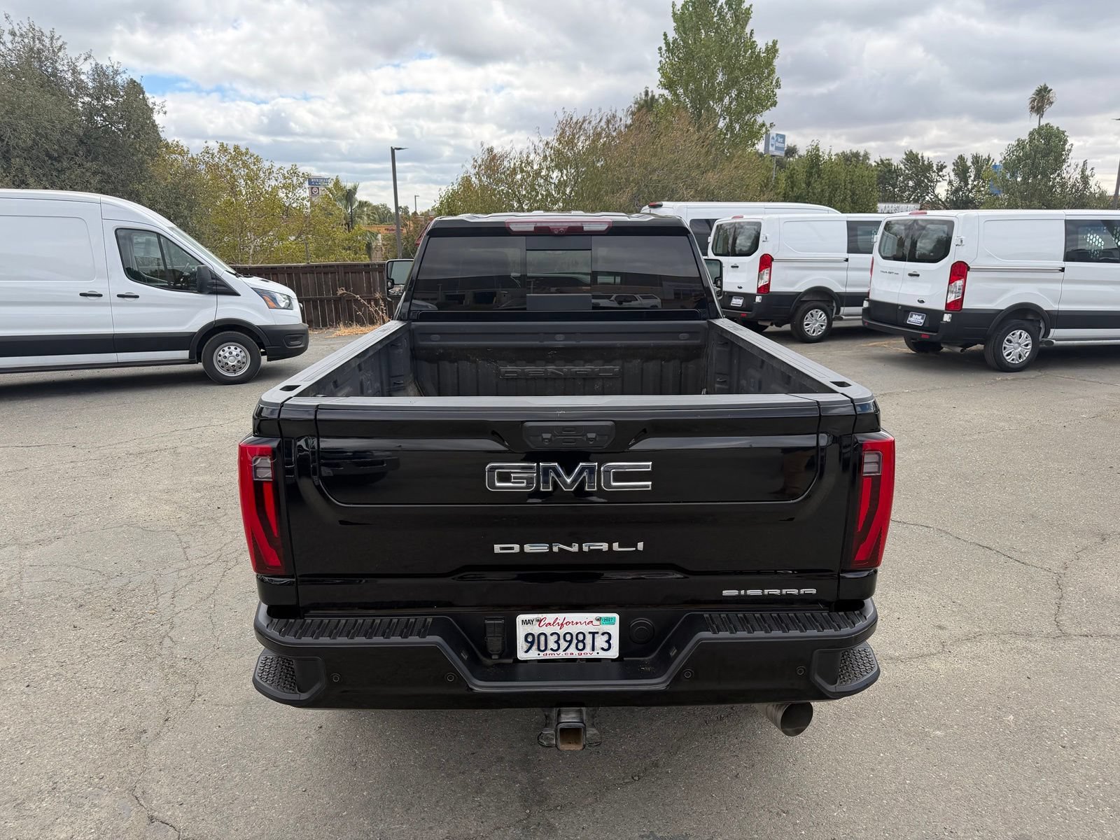 Used 2024 GMC Sierra 2500 Denali Ultimate AWD/4WD image 4