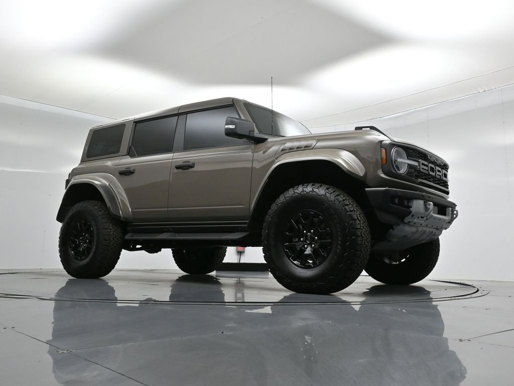 Certified 2025 Ford Bronco Raptor w/ Interior Carbon Fiber Pack image 4