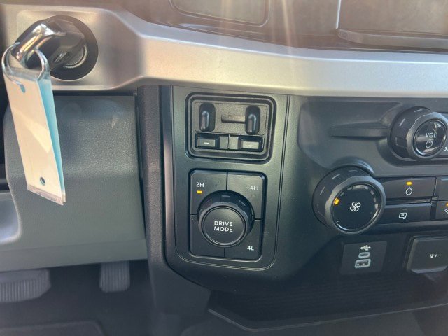 Certified 2025 Ford F250 XLT AWD/4WD image 17