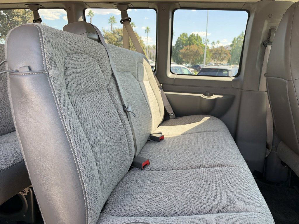 Used 2017 Chevrolet Express 3500 LT w/ LT Preferred Equipment Group RWD image 21