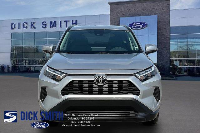 Used 2025 Toyota RAV4 XLE FWD image 2